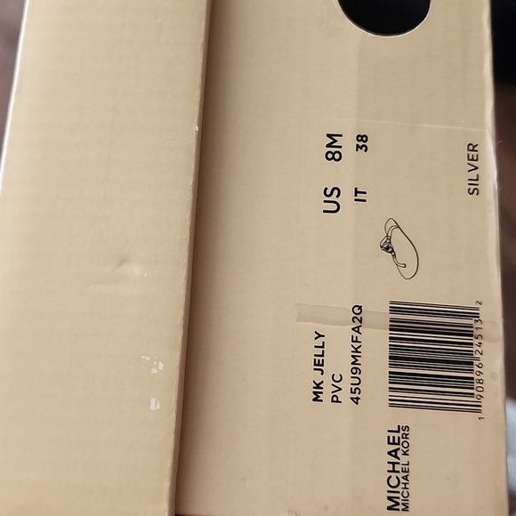 New Michael Kors Silver Jelly PVC MK Thong Sandal Size 38/8M - Picture 9 of 9
